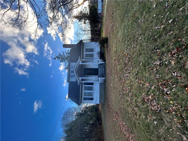  3 BR,  2.00 BTH &nbsp;Other style home in New Windsor