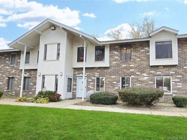 [Coram Real Estate, listing number 7277627]