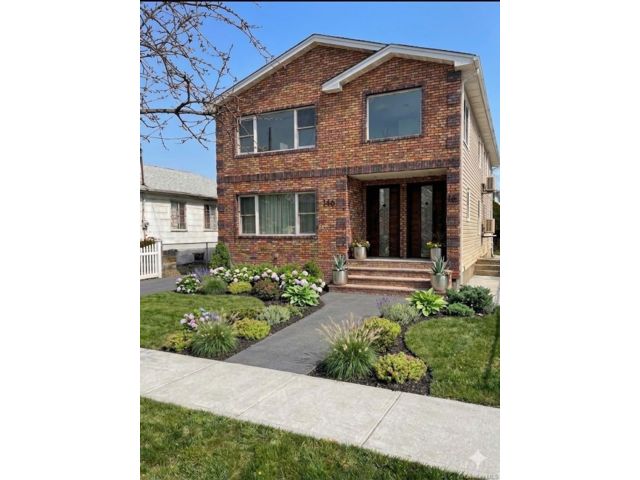 Studio,  0.00 BTH &nbsp;House style home in Laurelton