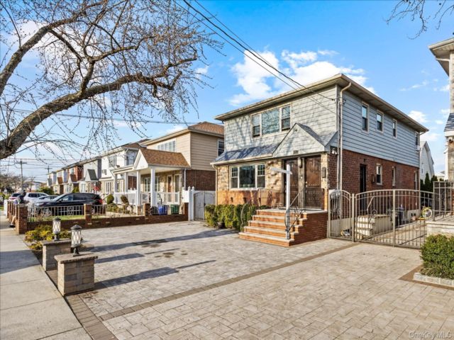 [Howard Beach Real Estate, listing number 7277706]