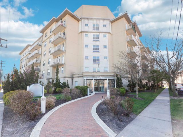  2 BR,  1.00 BTH &nbsp;Other style home in Rockaway Beach