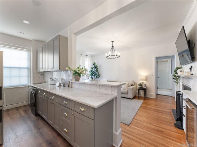 [Bronxville Real Estate, listing number 7277843]