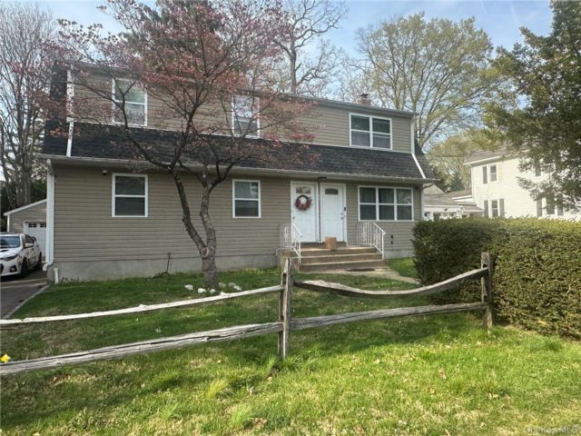  3 BR,  1.00 BTH &nbsp;Other style home in Glen Cove
