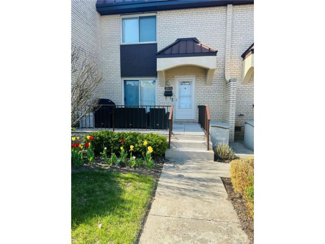  3 BR,  3.00 BTH &nbsp;Other style home in Bayside