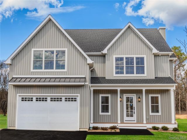  4 BR,  3.00 BTH &nbsp;Farmhouse style home in Miller Place