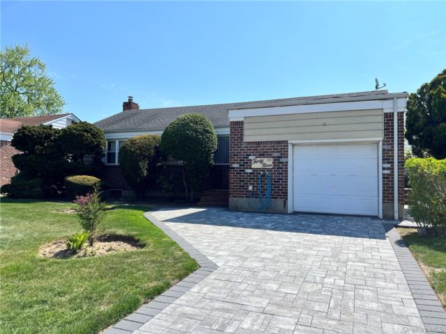 [Elmont Real Estate, listing number 7278241]