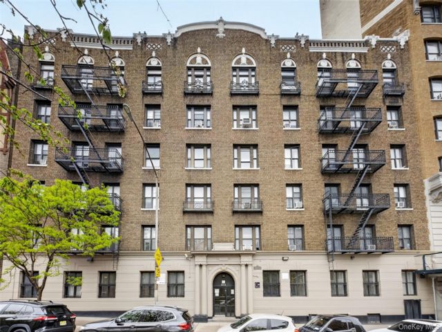 3 BR,  1.00 BTH &nbsp;Other style home in New York (manhattan)