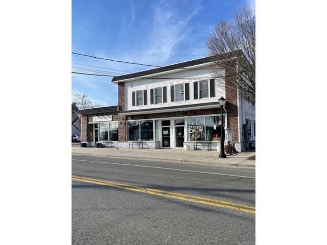  3 BR,  1.00 BTH &nbsp;Colonial style home in Eastport