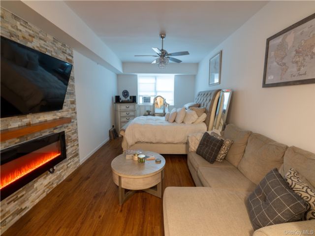Studio,  1.00 BTH &nbsp;Garden style home in Belle Harbor