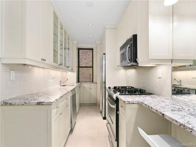  1 BR,  1.00 BTH &nbsp;Other style home in New York (manhattan)