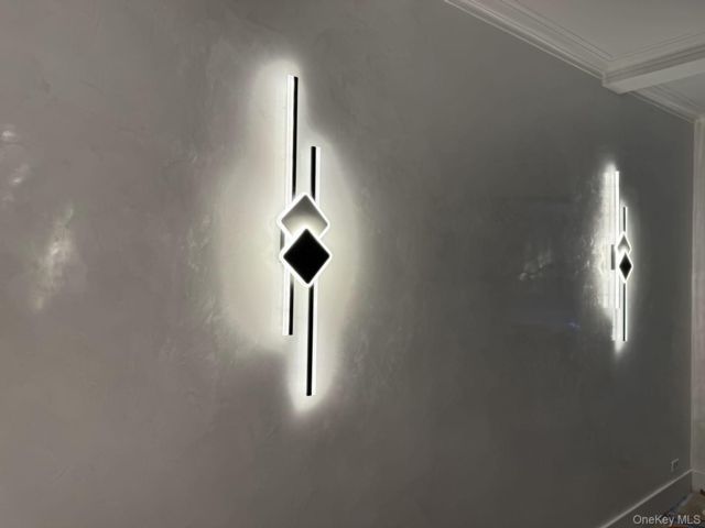 [PHOTO]