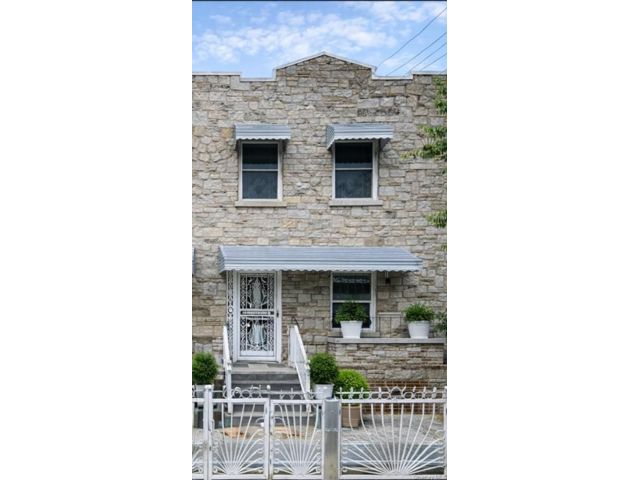 [Cornell Real Estate, listing number 7278851]