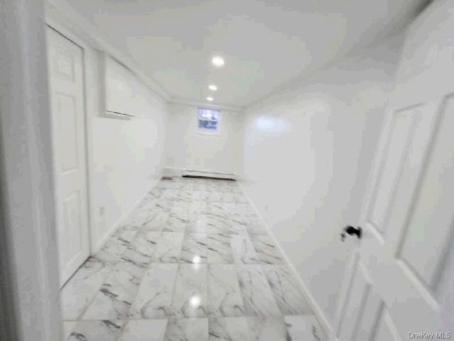Studio,  0.00 BTH &nbsp;Commercial style home in Flushing