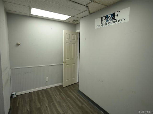 [PHOTO]
