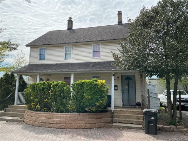 [Westbury Real Estate, listing number 7279189]