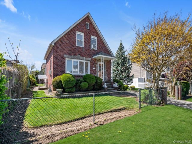 [Elmont Real Estate, listing number 7279654]