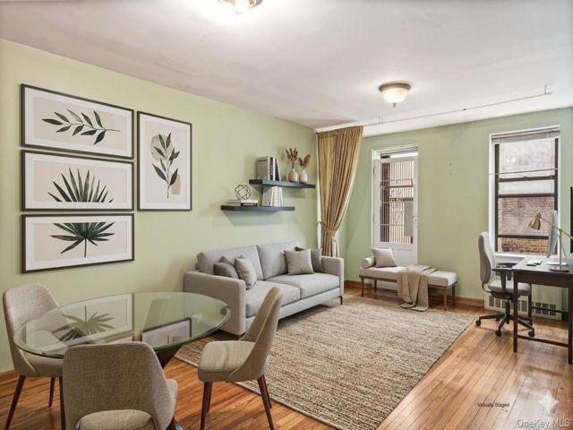  1 BR,  1.00 BTH &nbsp;Other style home in Forest Hills