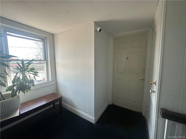  1 BR,  1.00 BTH &nbsp;Other style home in Syosset