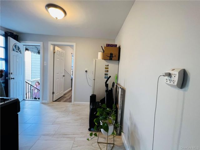  1 BR,  1.00 BTH &nbsp;Other style home in Astoria