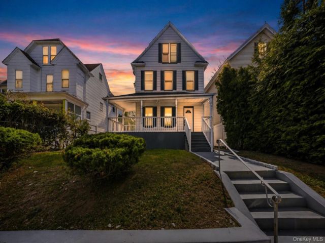  5 BR,  2.00 BTH &nbsp;Other style home in Mount Vernon