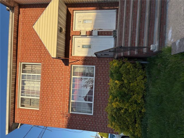  3 BR,  2.00 BTH &nbsp;Other style home in Springfield Gardens
