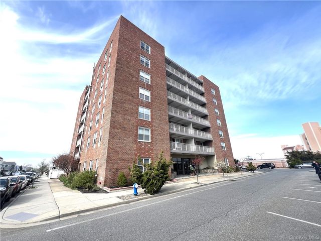 [Long Beach Real Estate, listing number 7280493]