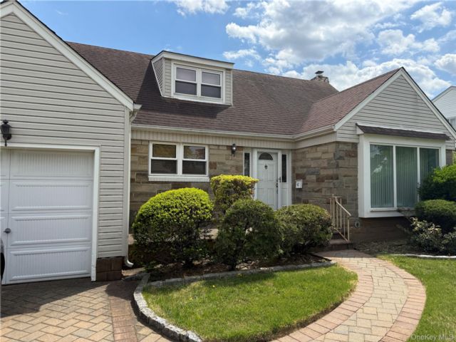 [New Hyde Park Real Estate, listing number 7280544]