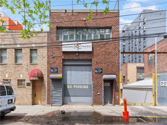 Studio,  0.00 BTH &nbsp;House style home in Long Island City