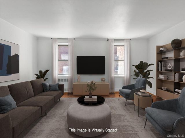  1 BR,  1.00 BTH &nbsp;Other style home in Forest Hills