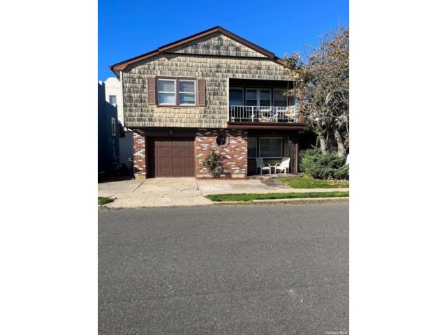  3 BR,  2.00 BTH &nbsp;Other style home in Long Beach