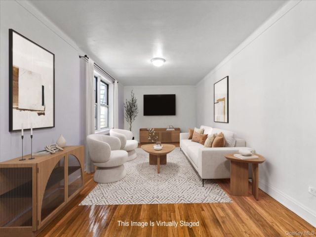  2 BR,  1.00 BTH &nbsp;Other style home in Forest Hills