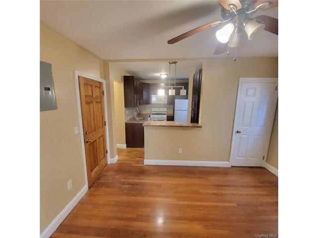  3 BR,  1.00 BTH &nbsp;Colonial style home in Mount Vernon