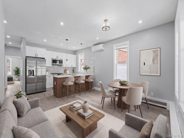  6 BR,  3.00 BTH &nbsp;House style home in Cornell