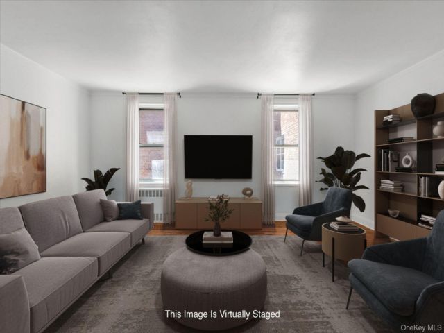 1 BR,  1.00 BTH &nbsp;Other style home in Forest Hills