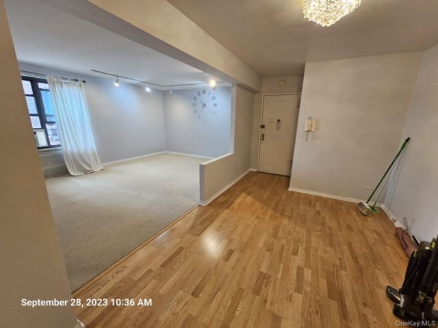  2 BR,  2.00 BTH &nbsp;Other style home in Rego Park