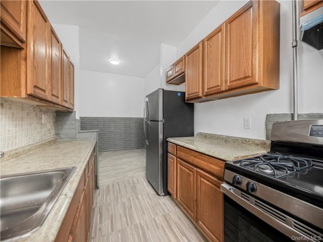  3 BR,  1.00 BTH &nbsp;Other style home in Soundview