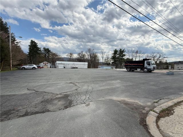 Studio,  0.00 BTH &nbsp;House style home in Ellenville