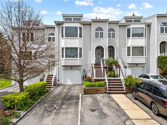 [Douglaston Real Estate, listing number 7281859]