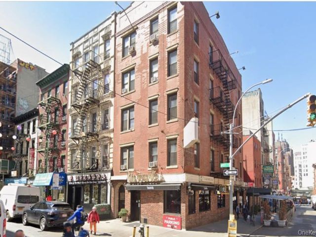 Studio,  0.00 BTH &nbsp;House style home in New York (manhattan)