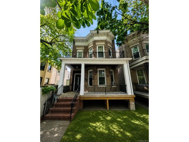 [Richmond Hill Real Estate, listing number 7282200]