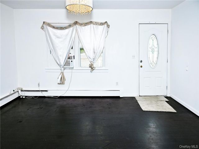 [PHOTO]