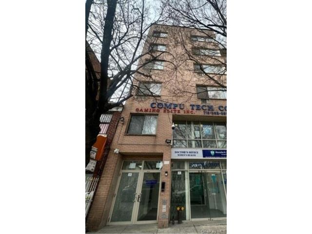  1 BR,  1.00 BTH &nbsp;Other style home in Elmhurst