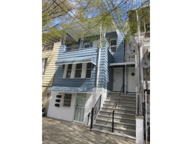  3 BR,  1.00 BTH &nbsp;Other style home in Esplanade