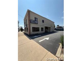  2 BR,  1.00 BTH &nbsp;Other style home in Deer Park