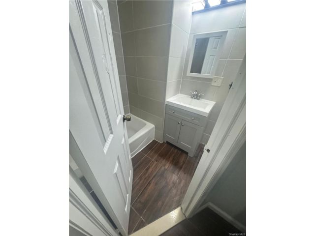  1 BR,  1.00 BTH &nbsp;Other style home in Hollis