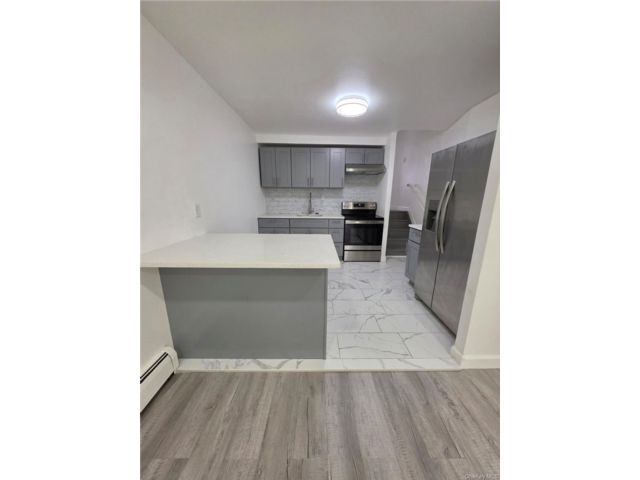  1 BR,  1.00 BTH &nbsp;Other style home in Howard Beach