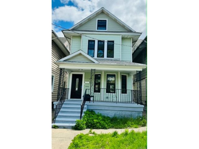  4 BR,  3.00 BTH &nbsp;A-frame style home in Mill Basin