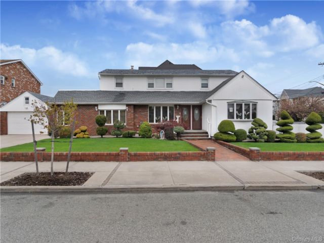 [Howard Beach Real Estate, listing number 7282521]