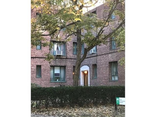  1 BR,  1.00 BTH &nbsp;Other style home in Parkchester