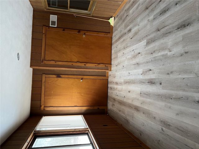 [PHOTO]